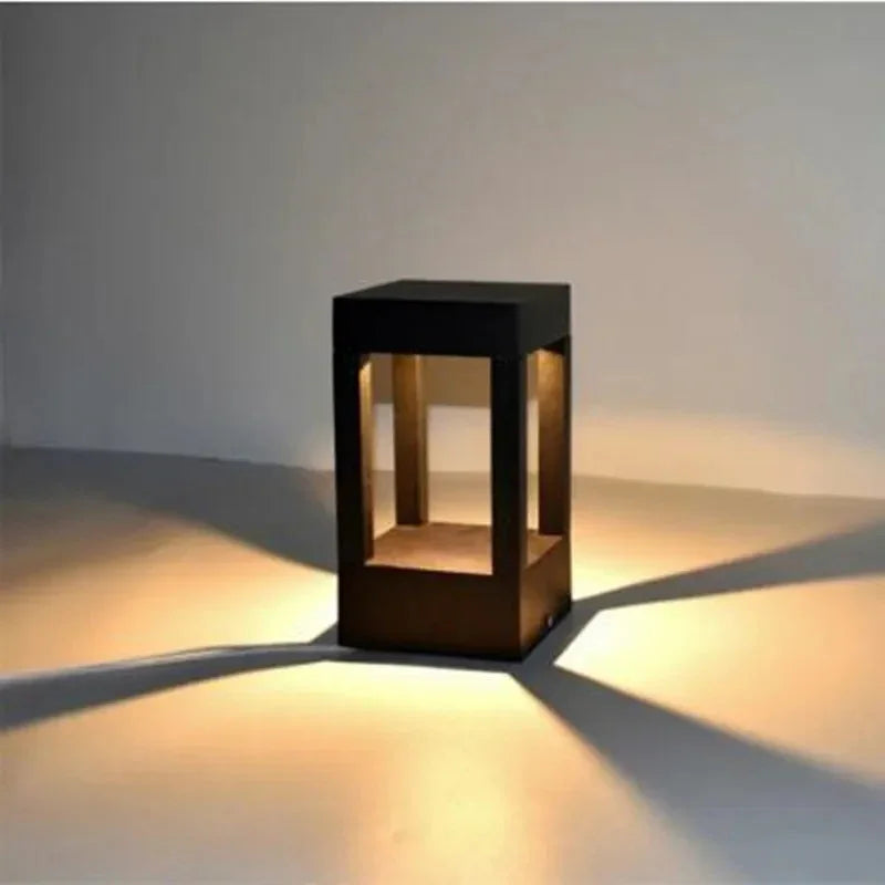 Eclipse LED Garden Lamp