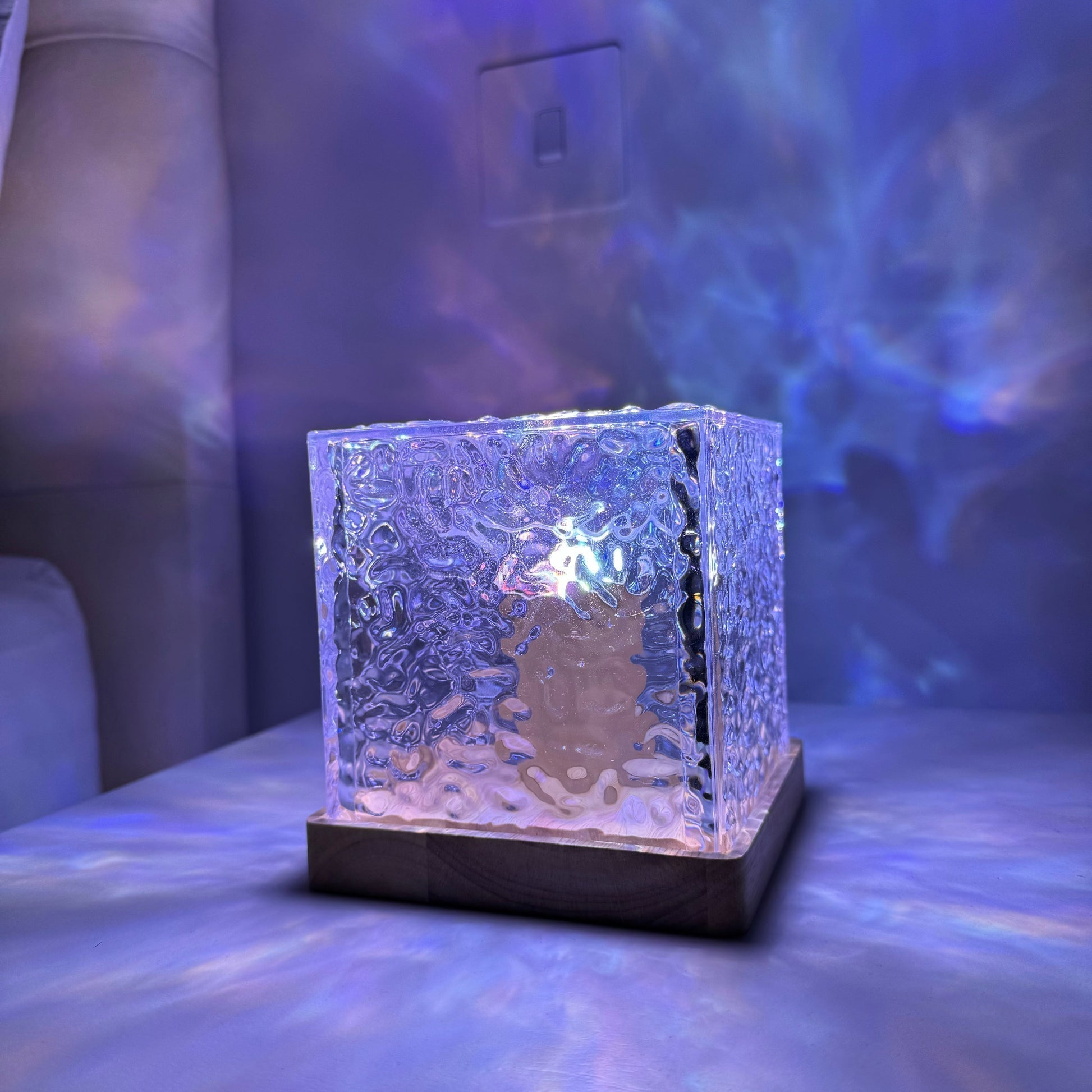 Borealis Cube Lamp