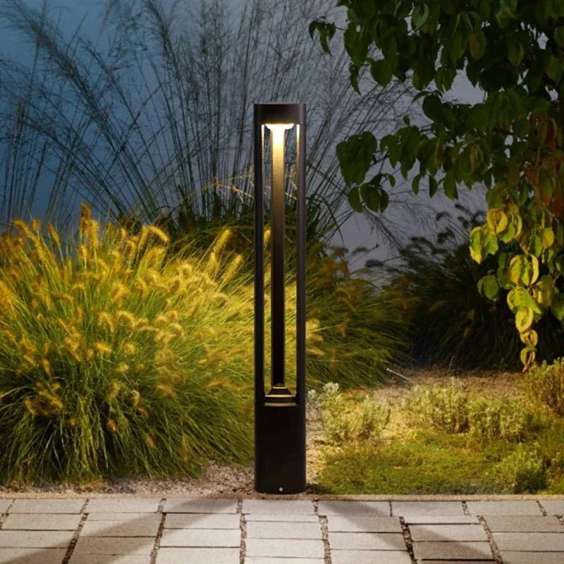 Bella Garden Bollard Light