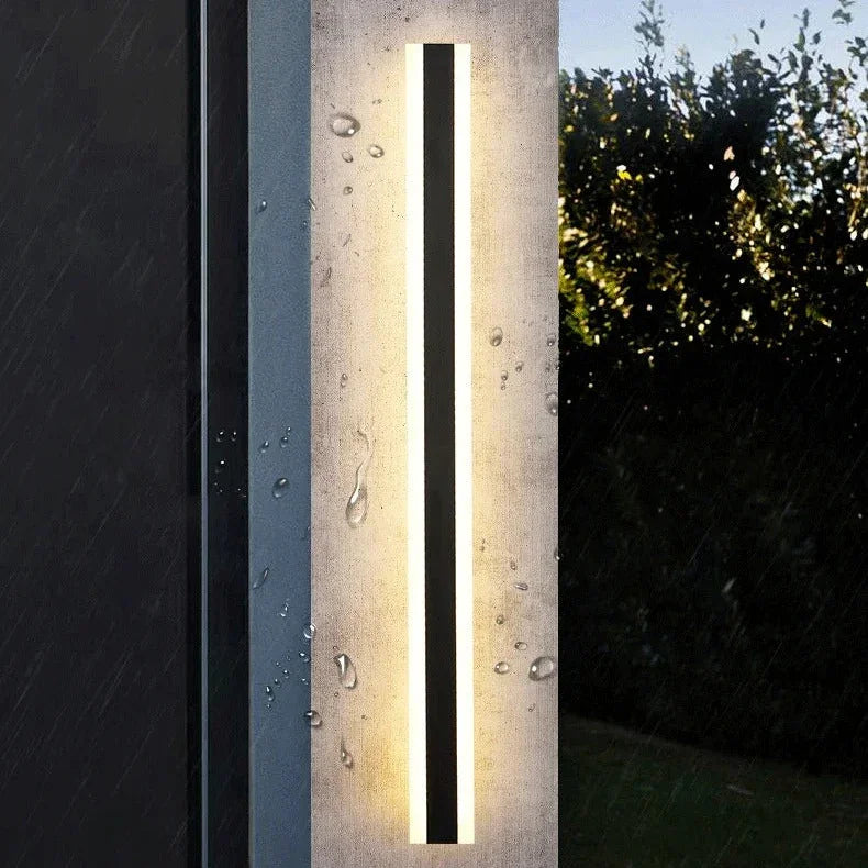 Daleh Iron Outdoor Wall Light