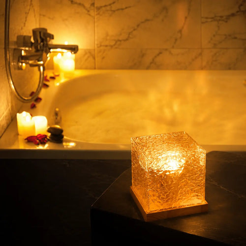 Borealis Cube Lamp Alvara
