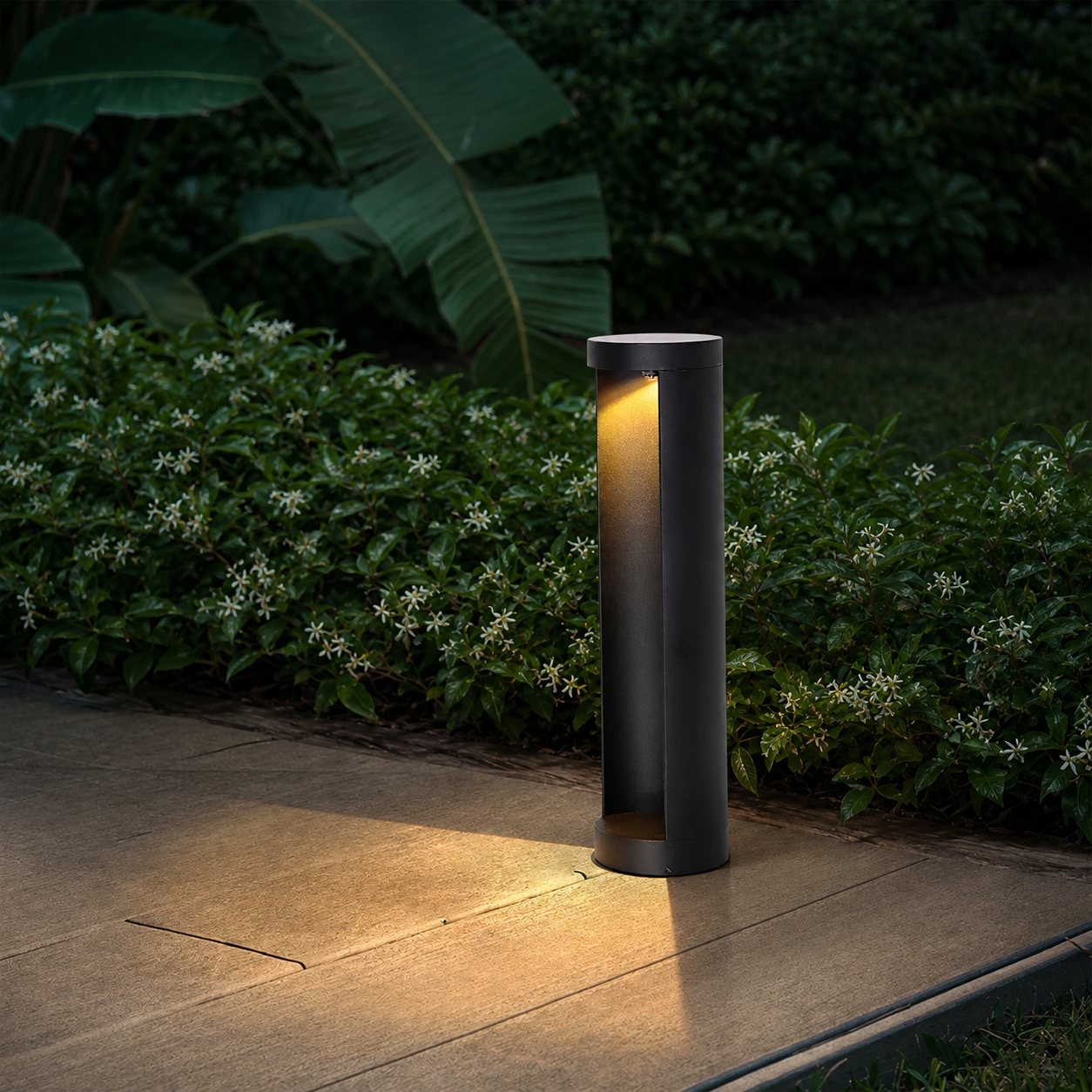 Elow Aluminium Bollard Garden Light