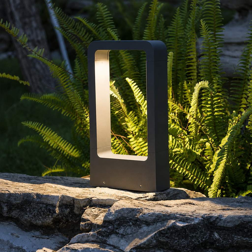 Luna Aluminium LED Garden Light