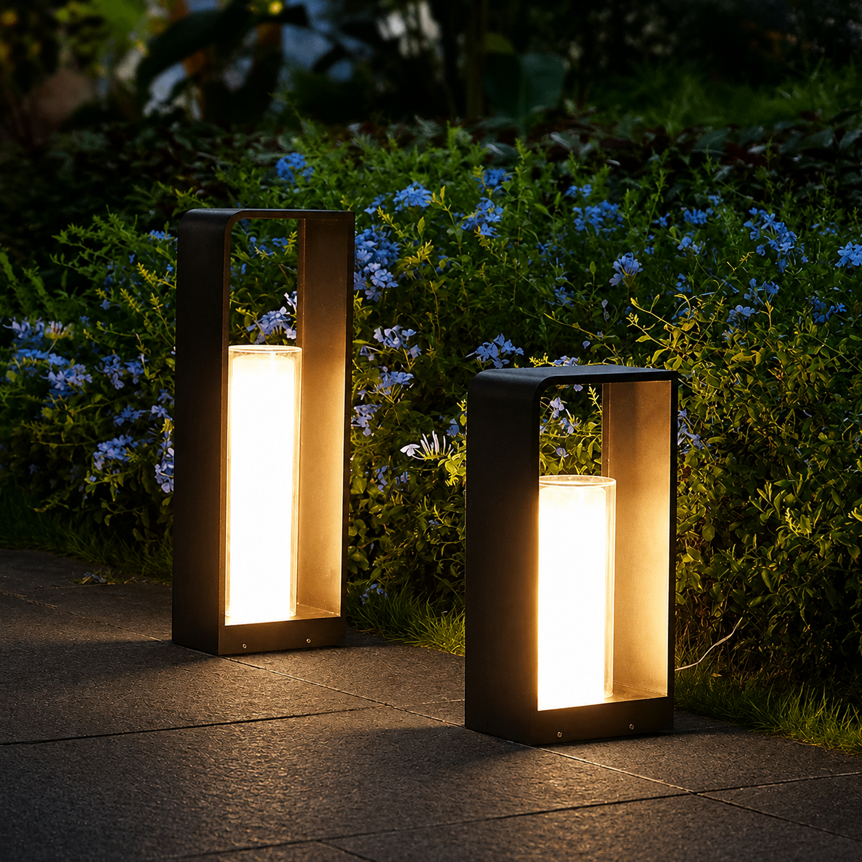 Atlas Stainless Steel LED Garden Lamp